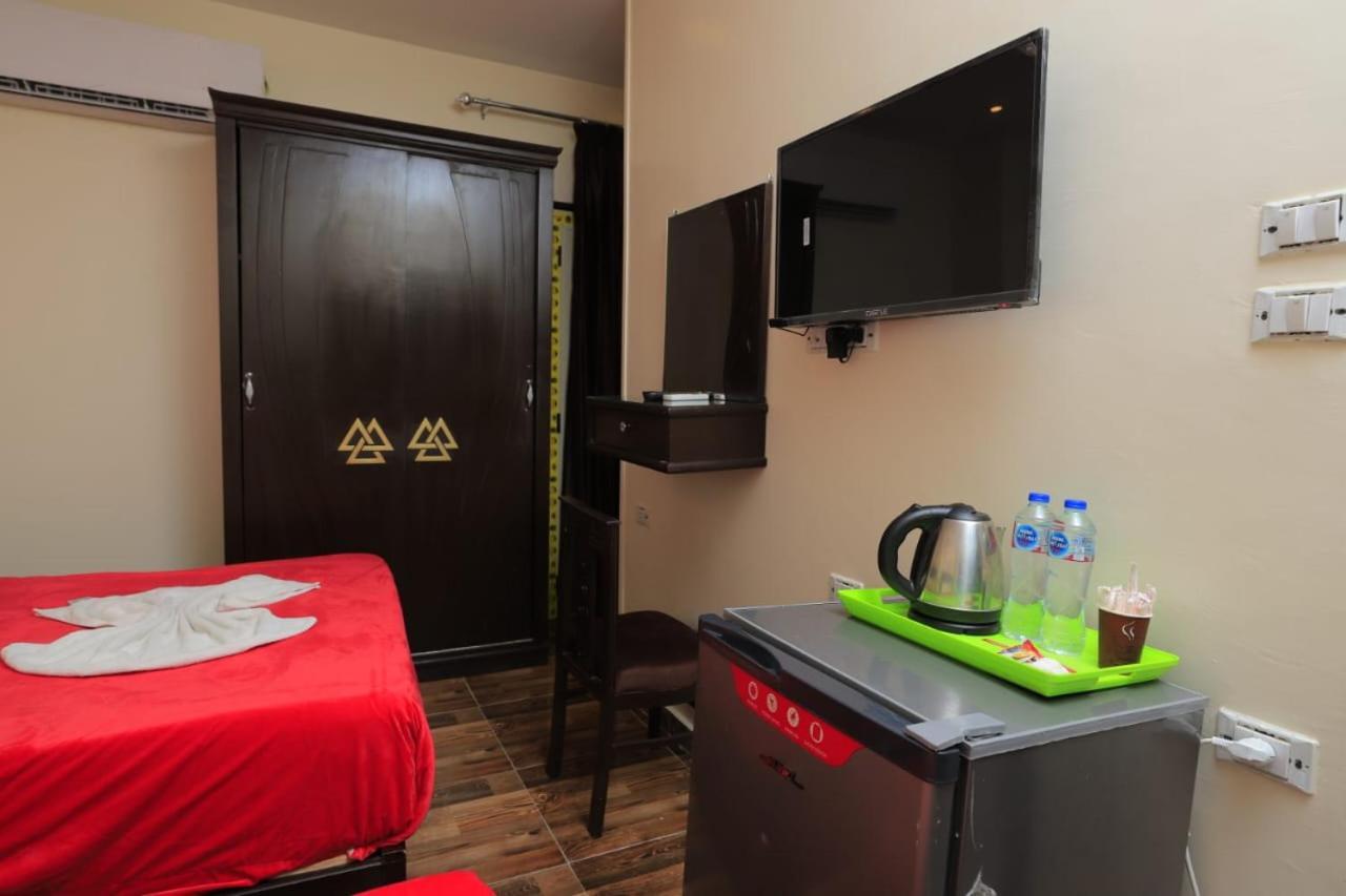 Hotel Magic Pyramids 3*