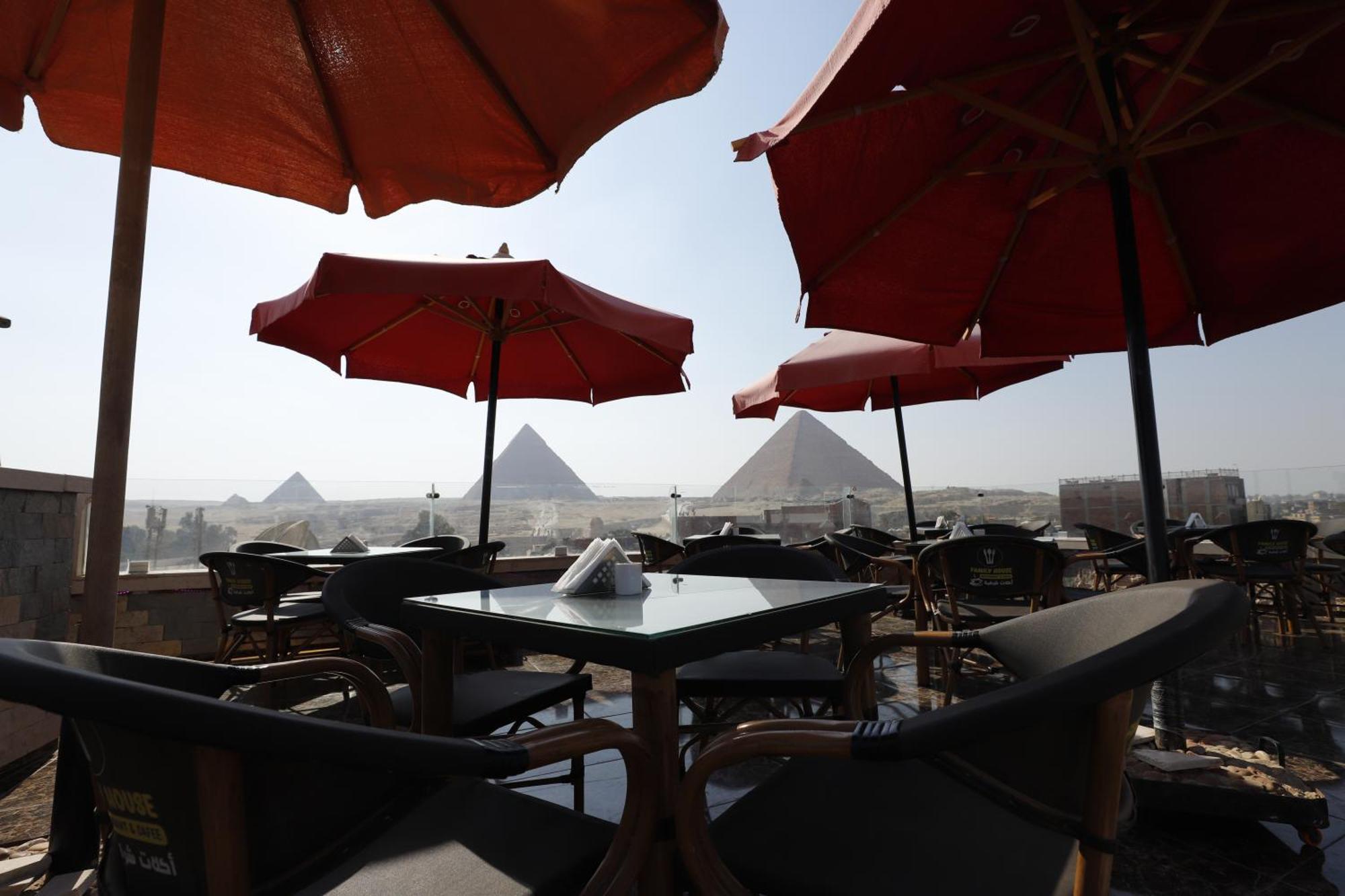 Magic Pyramids 3*